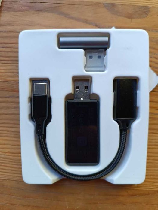 Адаптер CarPlay перетворює CarPlay з дротового на бездротовий, USB-C/A, міні версія
