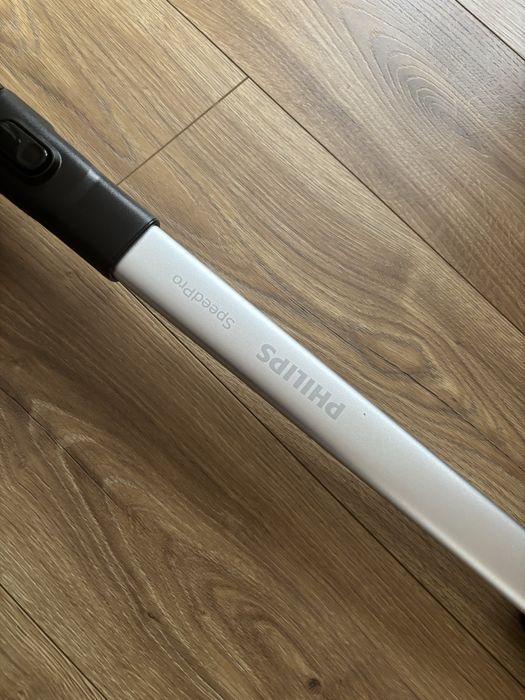 Philips speedpro lampka jak dyson  odkurzacz akumulator reczny 2w1
