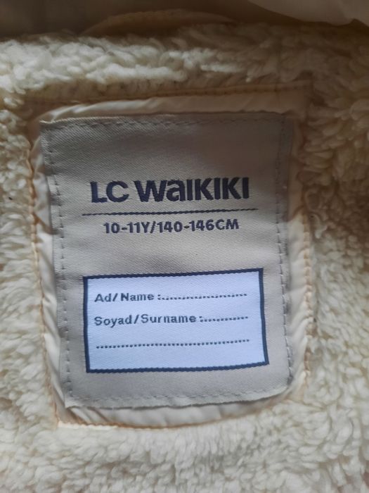 Курточка на осінь на 10-11 років 140-146 см