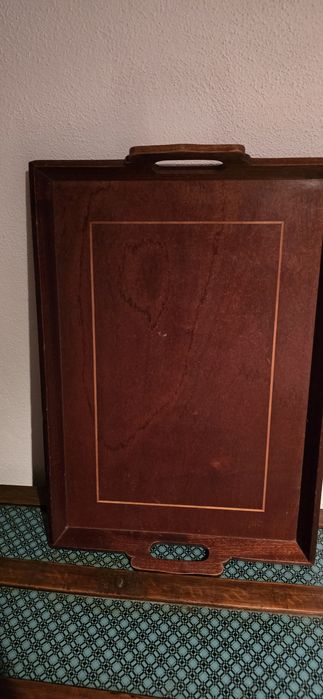 Tabuleiro de madeira antigo