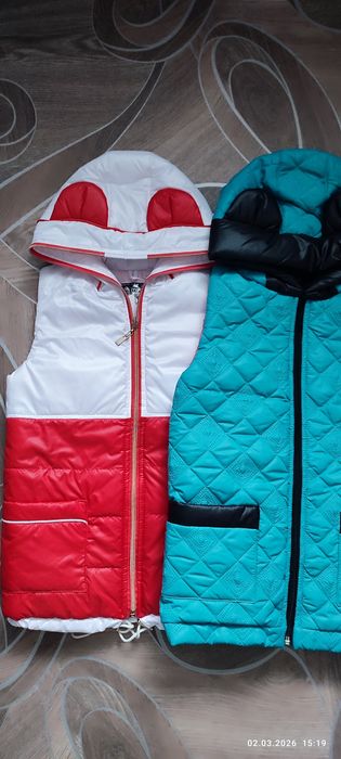 Жилетки для дівчаток .