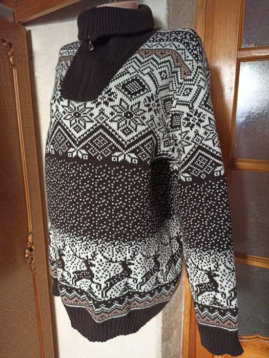 Найкращий подарунок на новий рік - светр з оленями 100% вовна розмір М