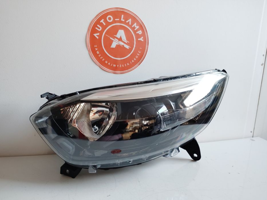 Lampa przednia lewa Renault Captur 1 13-17 r. Europa czarna