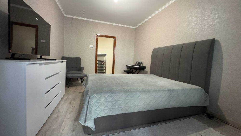 Продается  двух комнатная квартира возле моря