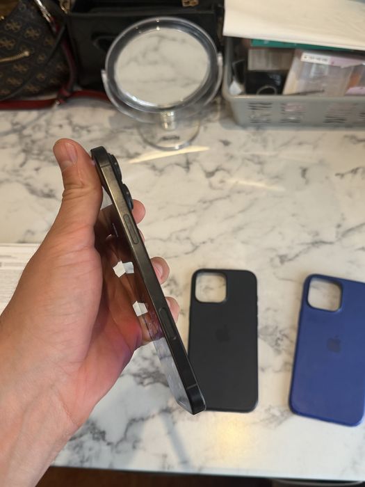 Iphone 16 pro max 256gb stan idealny + etui x2