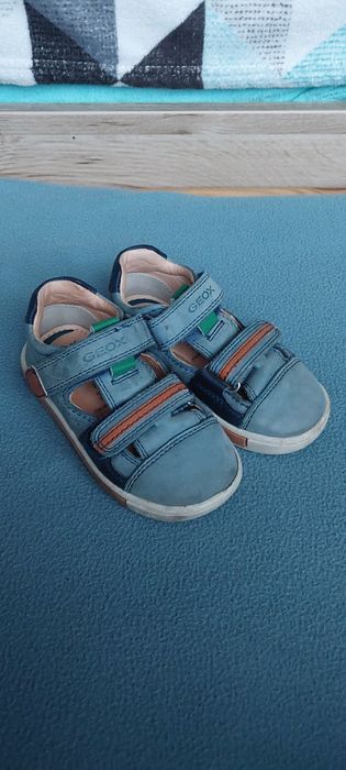 OKAZJA skórzane trampki / buty sportowei Geox 23