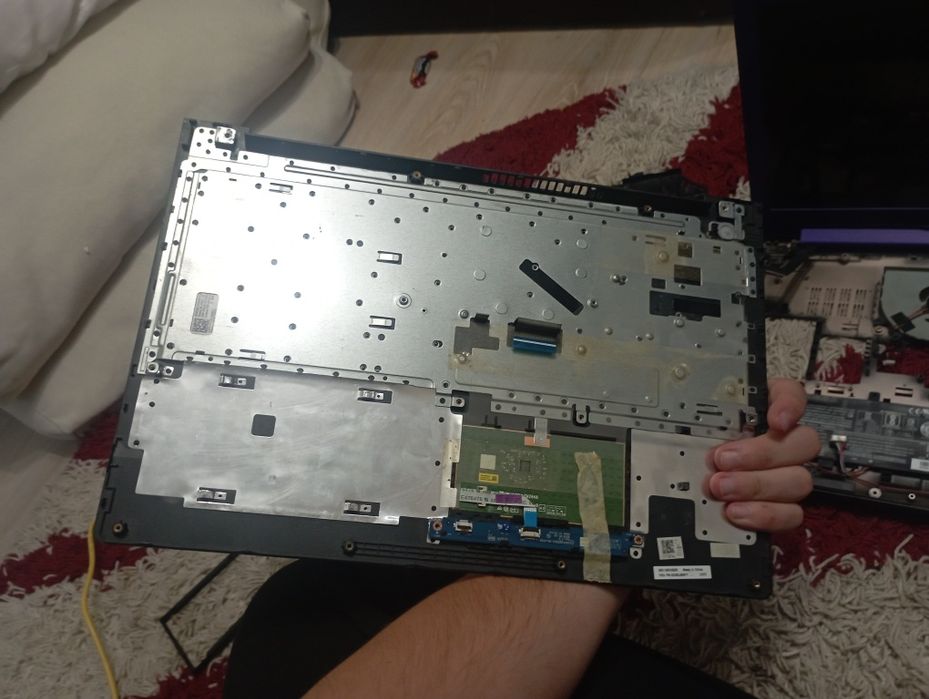 Ноутбук Lenovo ideapad Продам на запчасти