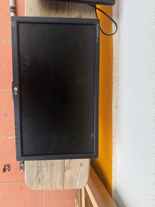 Várias tvs lcds como novas