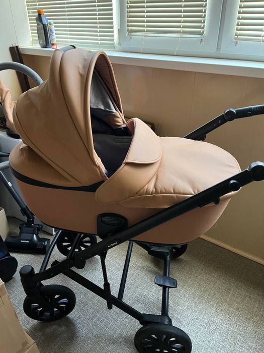 Продам коляску Anex e/type 2в1