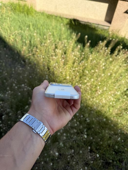 Ідеальний Iphone 17pro Silver