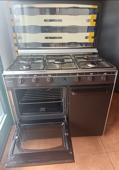 Fogão a gás butano Meireles