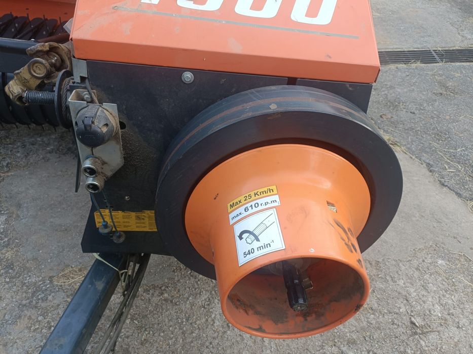 Enfardadeira Gallignani 1600