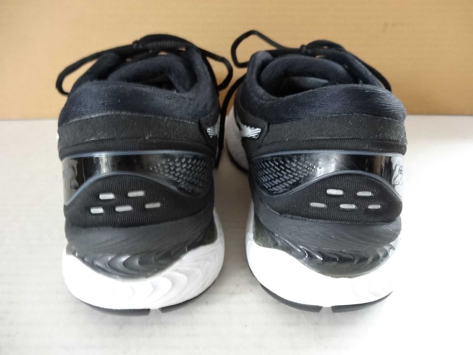 Buty ASICS GEL-NIMBUS 22 roz 42 Bieganie Sportowe