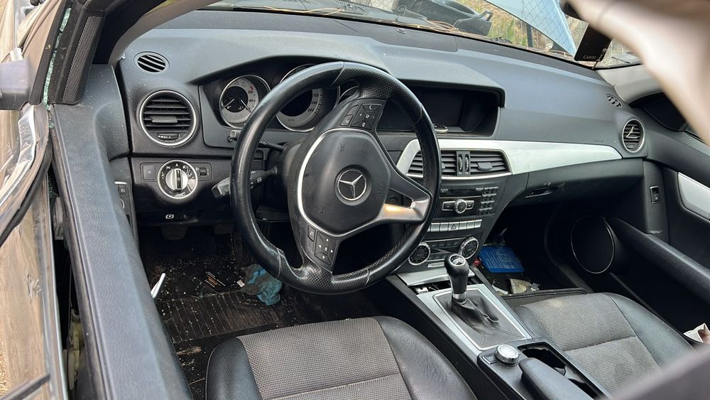 Mercedes C200 Cdi W204 ano 2011 para peças todo o Material disponível Enviamos para todo o País e Ilhas