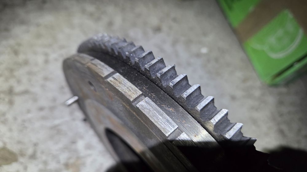 Маховик Nissan Note E11 2006-13, 1.4 5МКПП