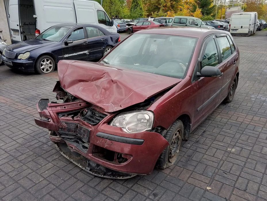 Volkswagen Polo 9N3 FL (05-09.) 1.2 B 59KM. Silnik BBM Skrzynia JHN/LVC  lakier LC3R.Cały na części. GWARANCJA !!! Przód Tył Zestaw Komplet Drzwi Klapa Zderzak Błotnik Maska Grill Atrapa Szyba Pas Lampa Lusterko Boczki Fotel Kanapa Kokpit Deska Rozdzielcz