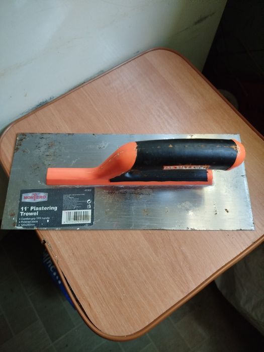 Продам пистолет для герметика