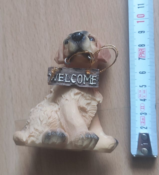 Figurka psa.    .
