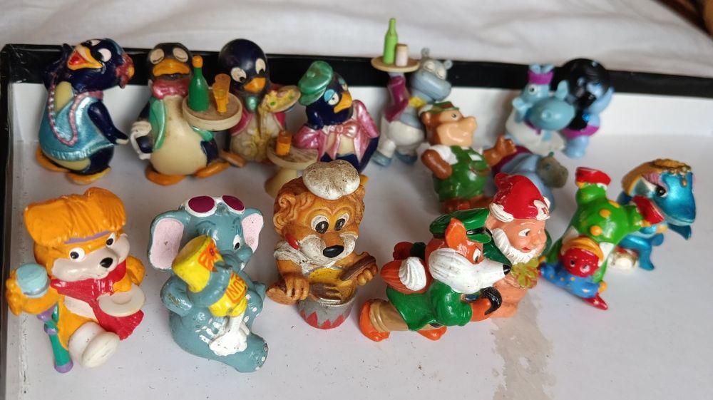 Игрушка Киндер сюрприз фигурка