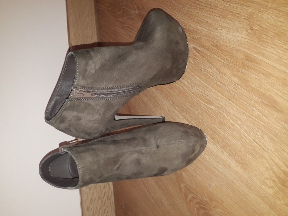 Botim Camurça Creme