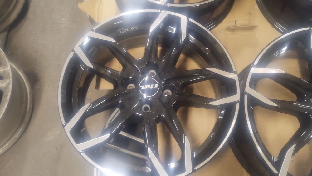 4x100 17 cali  6,5 et 49  felgi aluminiowe rial demo nowe