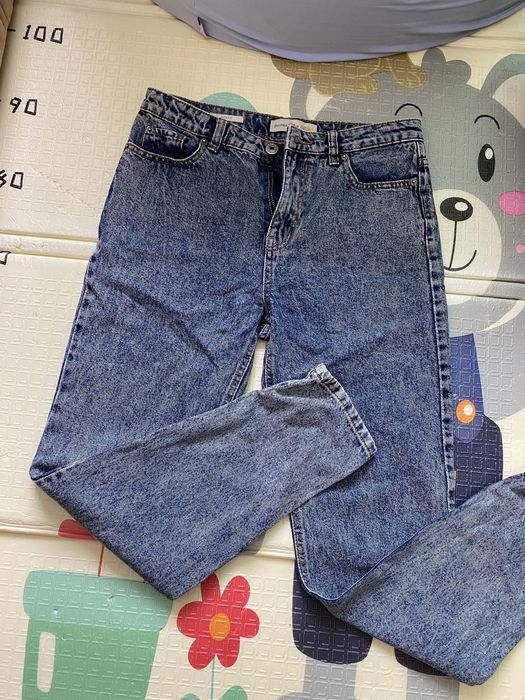 Джинсы mom Джинси фірми Bershka