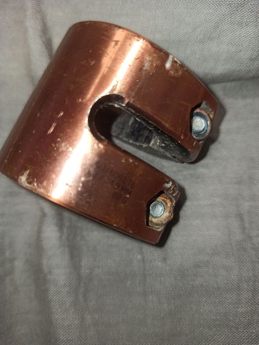 Zacisk do kierownicy  hulajnogi oxelo 3.6