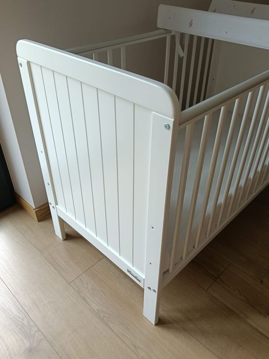 Zestaw: Łóżeczko Woodies Country Cot + materac, przewijak, NOWA pościel i kocyk