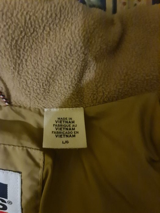 Vendo casaco Levis  alcochoado