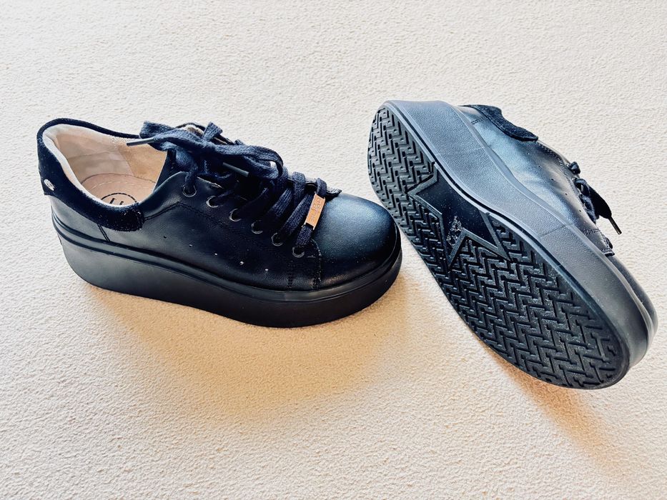 Skórzane sneakersy Filippo DP7537/26 BK czarne