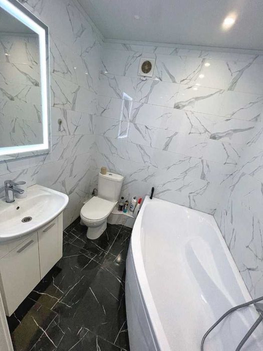 Продам 2к квартиру, 50кв.м, 4/5 пов, цегла, центр міста - Більше