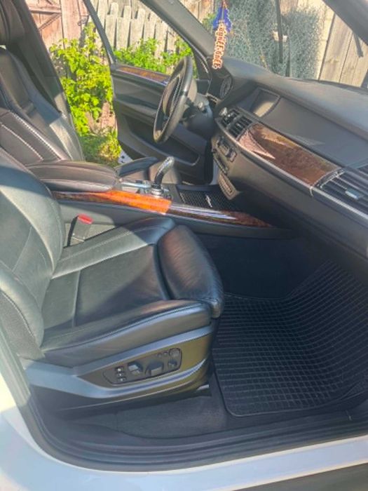 bmw x5 e70 4.4 v8