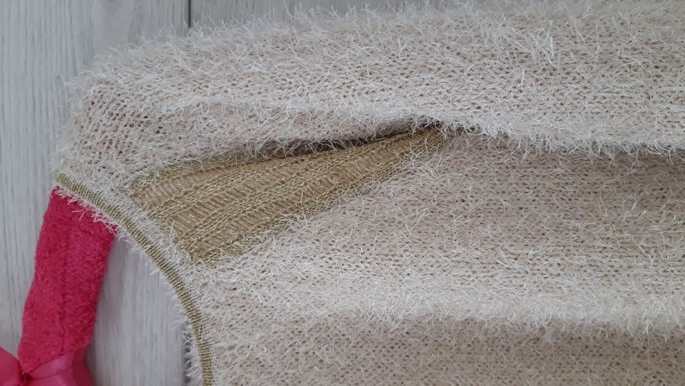 Sweter włochaty S Bershka