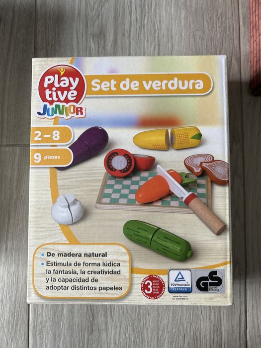 Brinquedos de madeira para criança