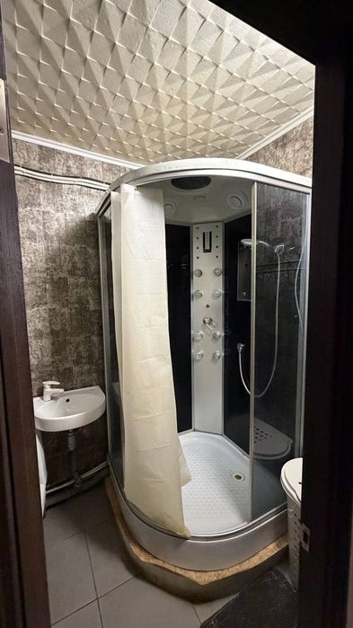ПРОДАМ квартиру ЖМ Тополь 2 ПОВЕРХ +велика ЛОДЖІЯ