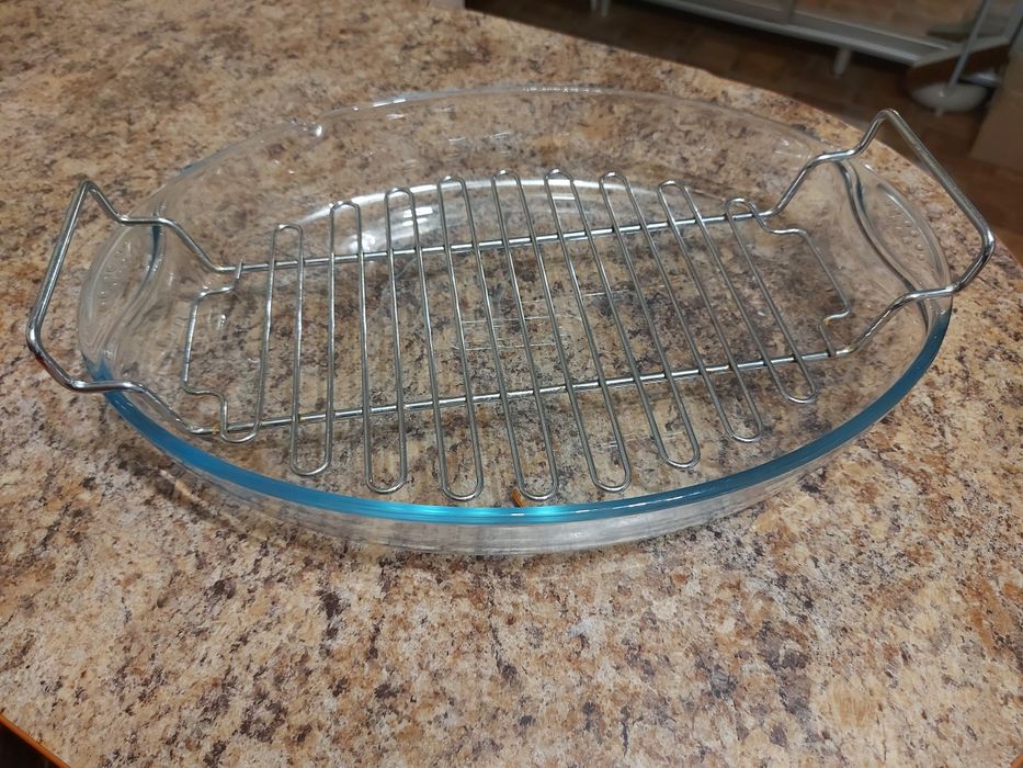 Pyrex скляна форма для випікання з решіткою
