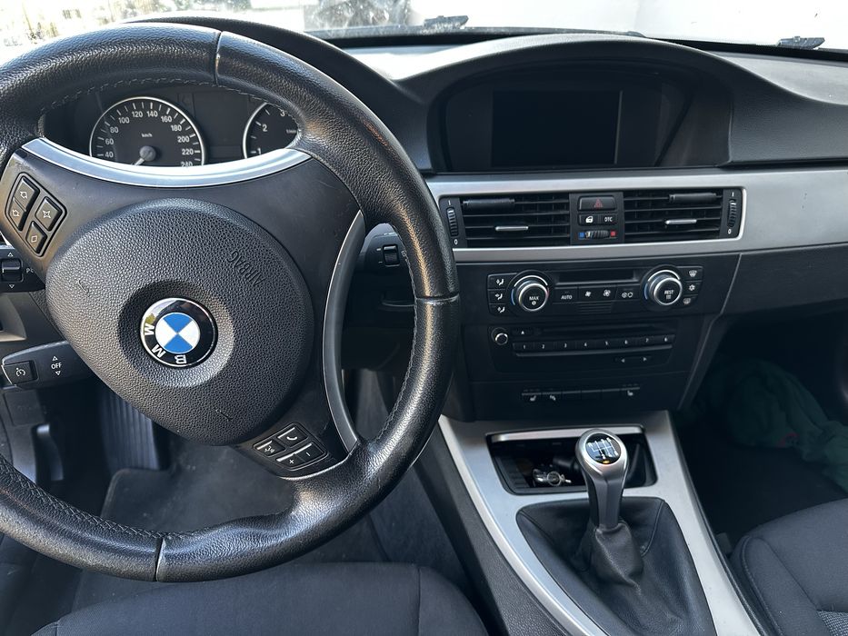 Bmw e91 318i 129km