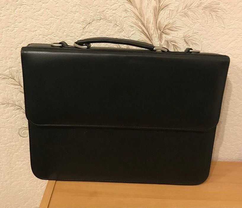 Портфель для документів