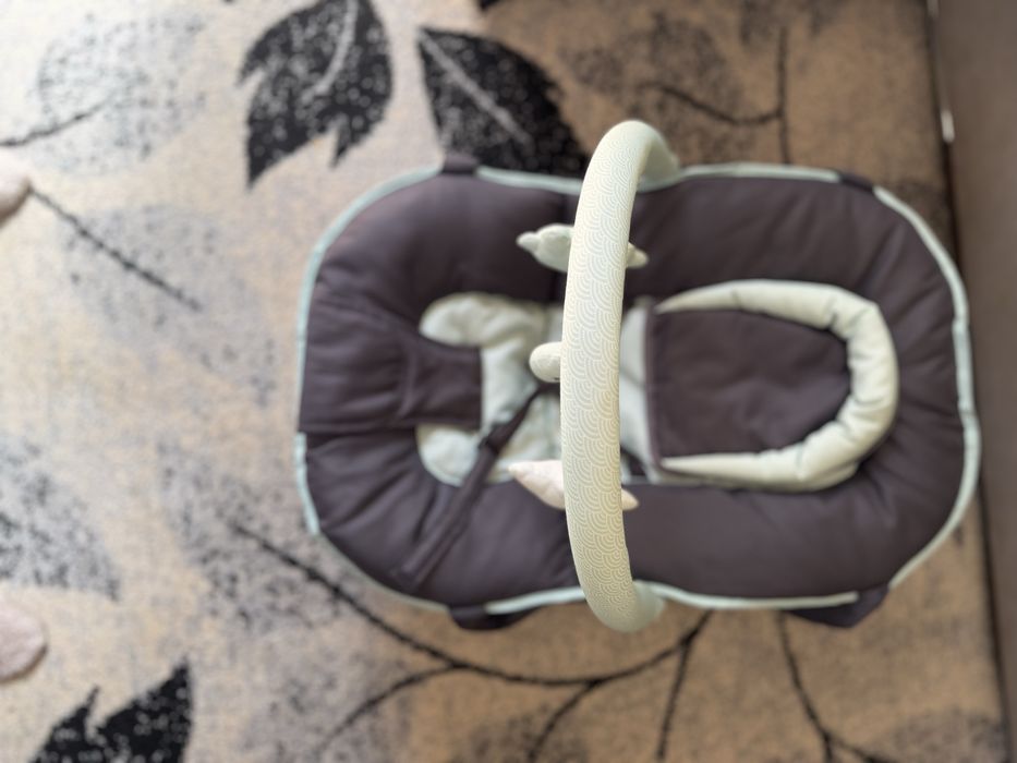 Cadeirinha de bebé COMO NOVA – confortável e segura!