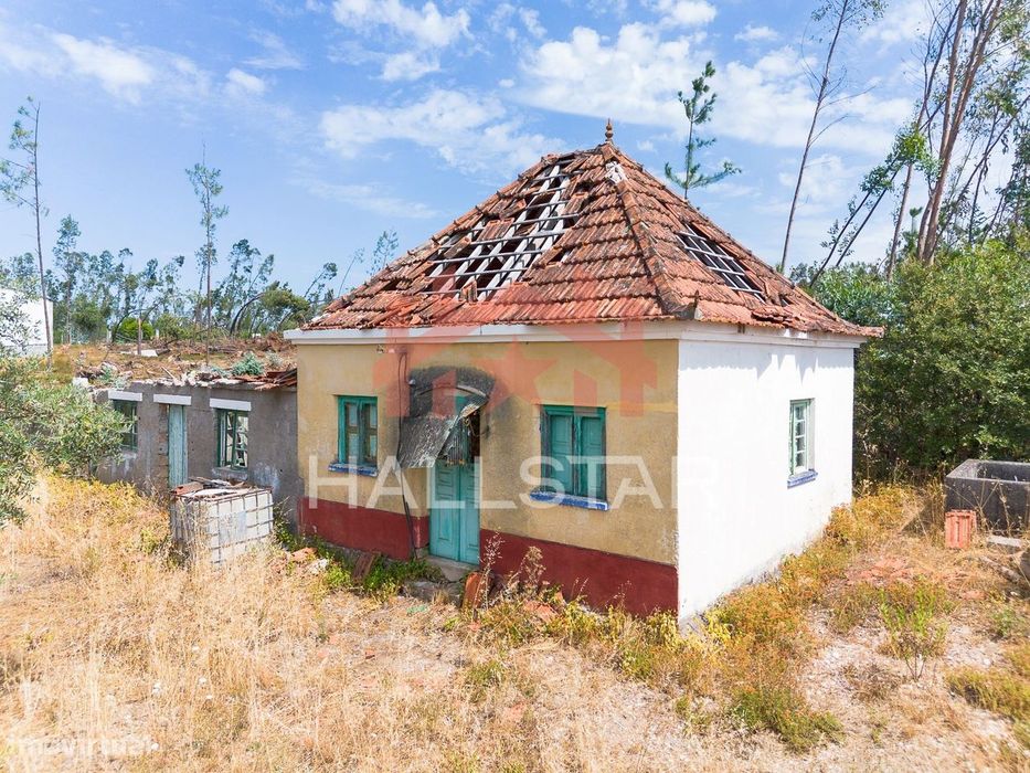 Moradia para Restaurar / Total de 1317m2 / Casal do Ribeiro