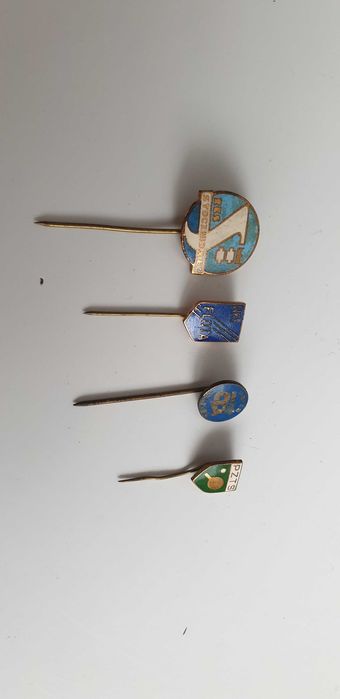 Starocie z Gdyni - Militaria - zestaw 4 przypinki z czasów PRL