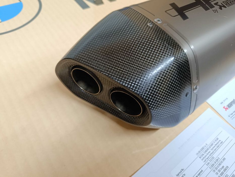 Ponteira Akrapovic Titânio BMW R1200 GS ou GSA ou R1250 GS GSA