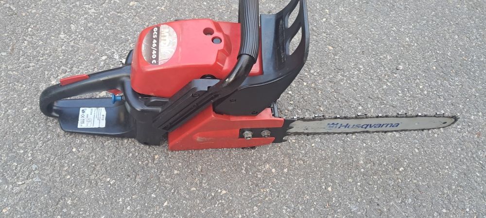 Motosserra mtd gcs 46 em bom estado