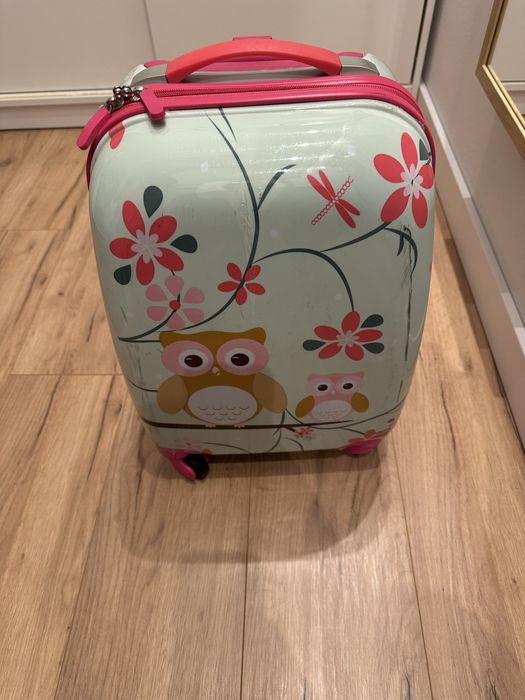 Walizka dziecięca z plecakiem
