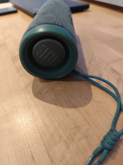 JBL Flip 5 - coluna portátil
