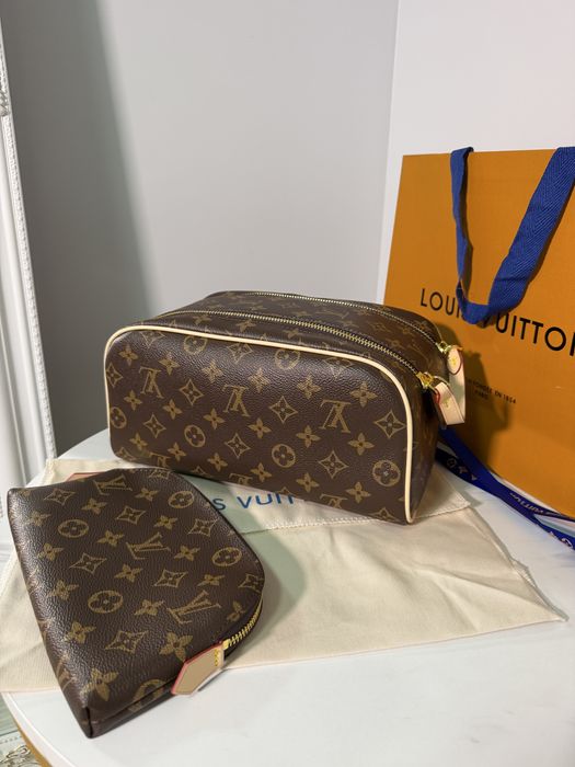 Косметичка LV dopp kit