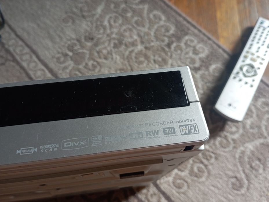 LG  HD рекордер HDR 676X