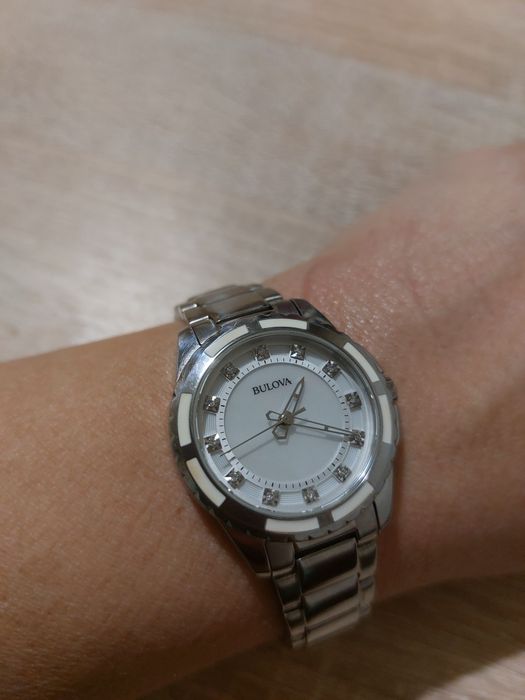 Годинник жіночий Bulova