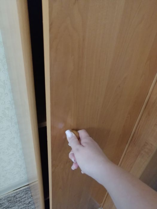 Закритий шкаф-пенал (стелаж). ДСП Польша. Стан ідеальний! Самовивіз