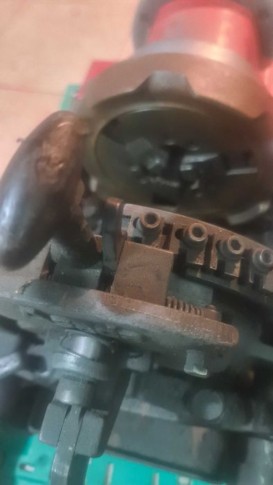 Torno elétrico de fazer rosca
